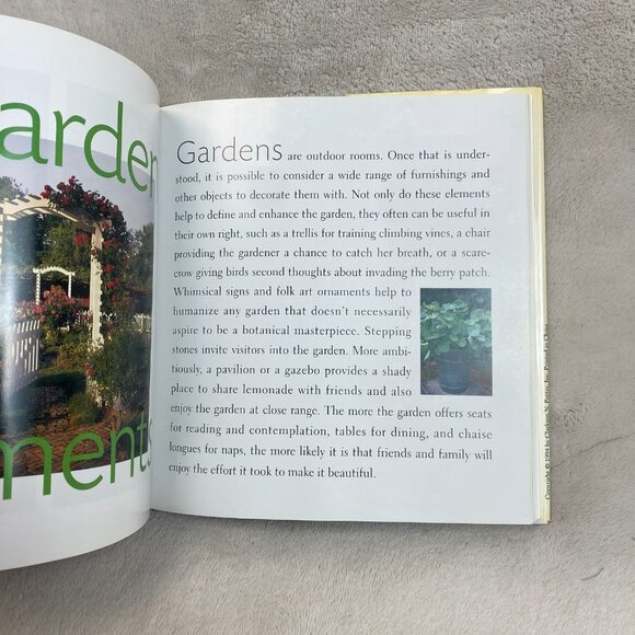 American Country Decorating Details by Carol S. Sheehan,Mary E. Emmerling - Picture 7 of 9